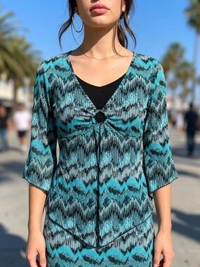 Brittany Black Turquoise and Black Chevron V-Neck Ring-Front Top